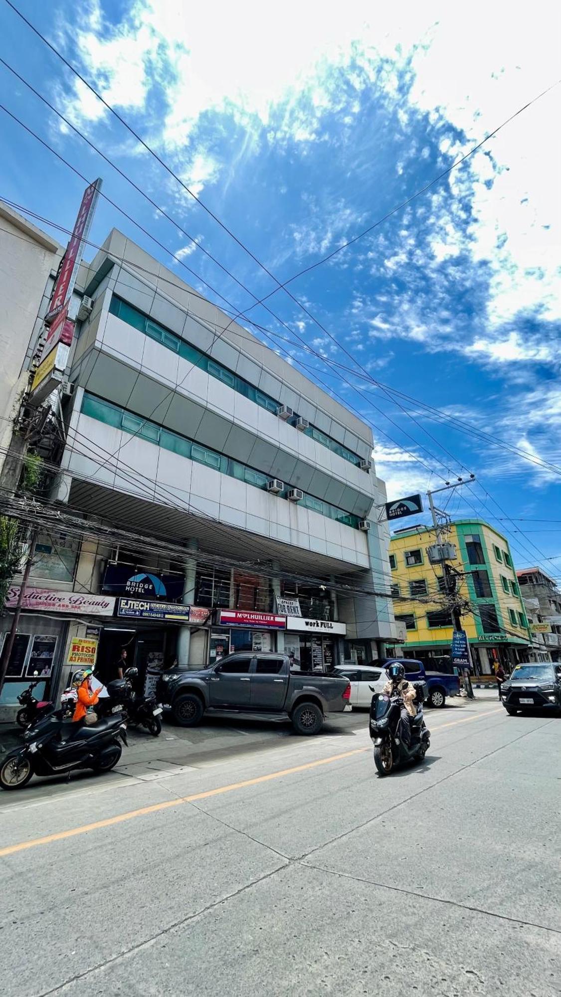 Bridge Hotel Cagayan de Oro Exterior foto